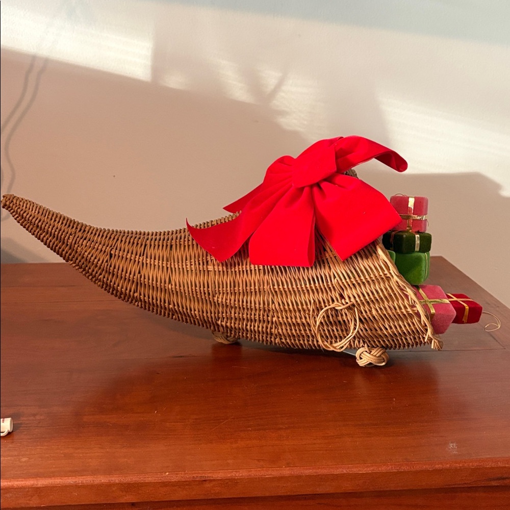 Vintage Wicker Cornucopia Basket Holiday Farmhouse Decor cottagecore - Picture 5 of 10